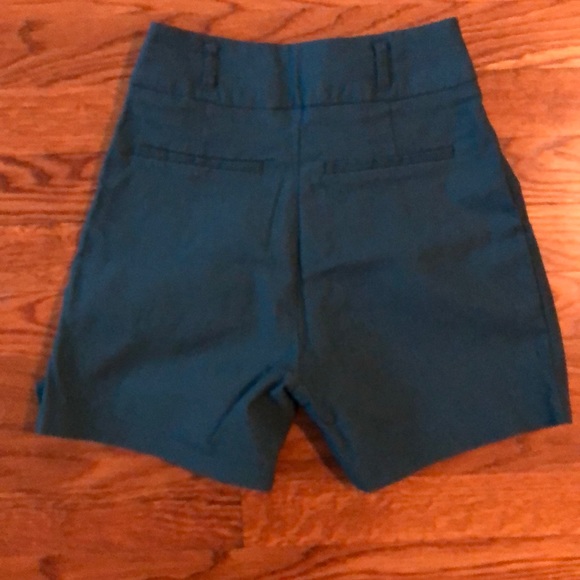 Extra small shorts - Picture 2 of 4